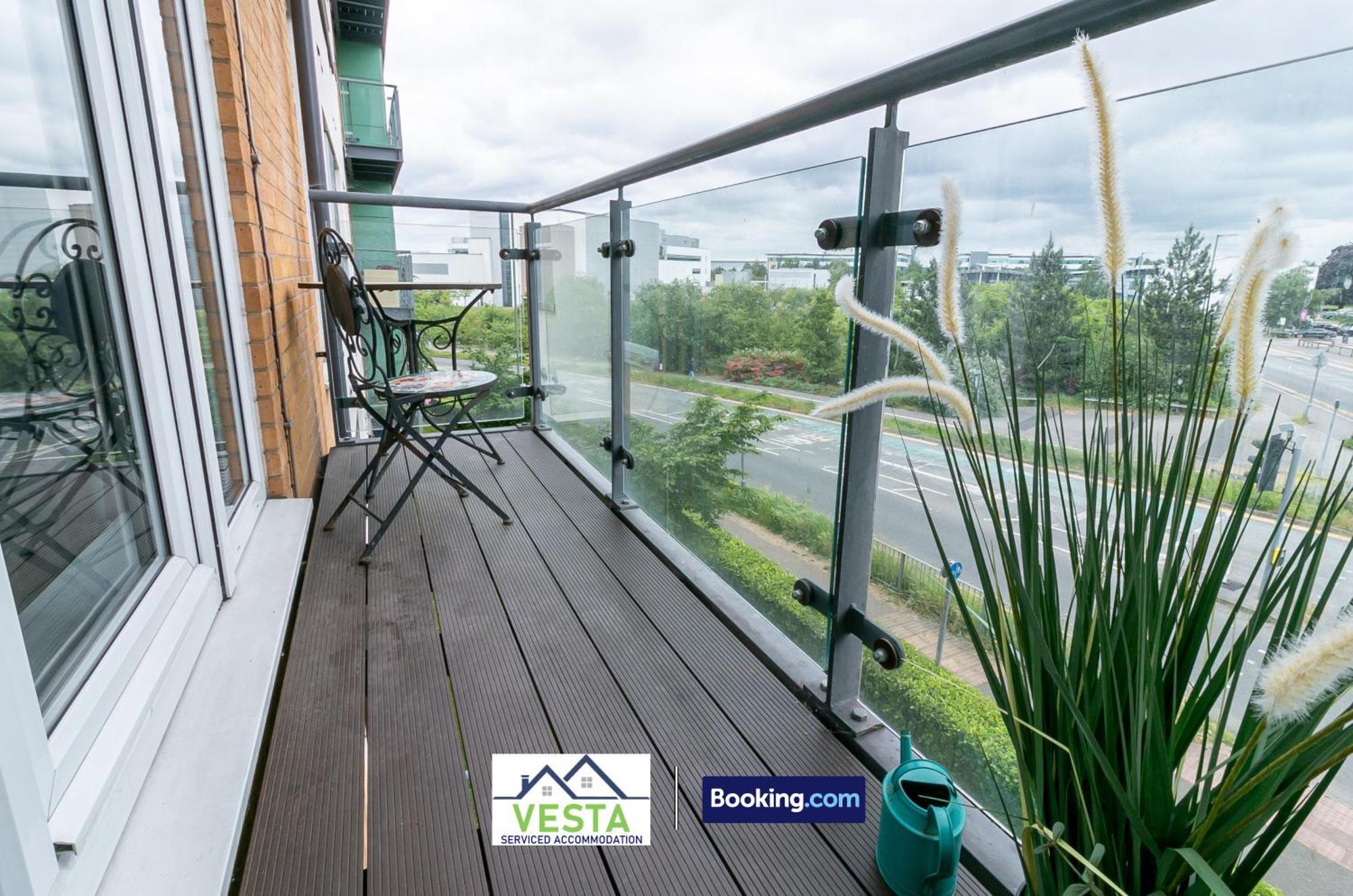 Two Bedrooms Apartment By Vesta Serviced Accommodation & Short Lets Hatfield With Free Wifi エクステリア 写真